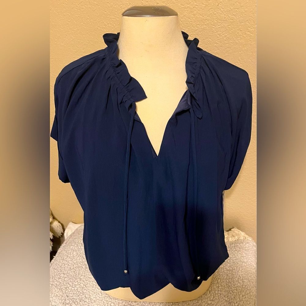 52Seven Bubble Hem V Neck Peasant Top Navy Blue Size Small NWT